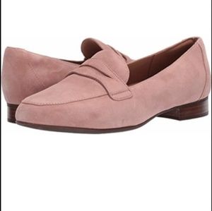 Clark's blush penny loafer